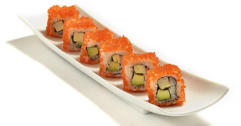 Monter les makis au saumon : la méthode pas à pas